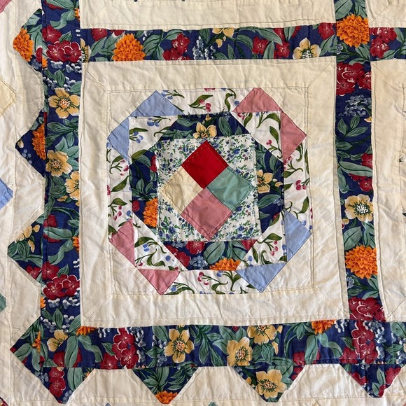 Arch Quilt Elmsford NY New York Hand Stitched 78" x 80" Queen King Patchwork - Picture 8 of 16